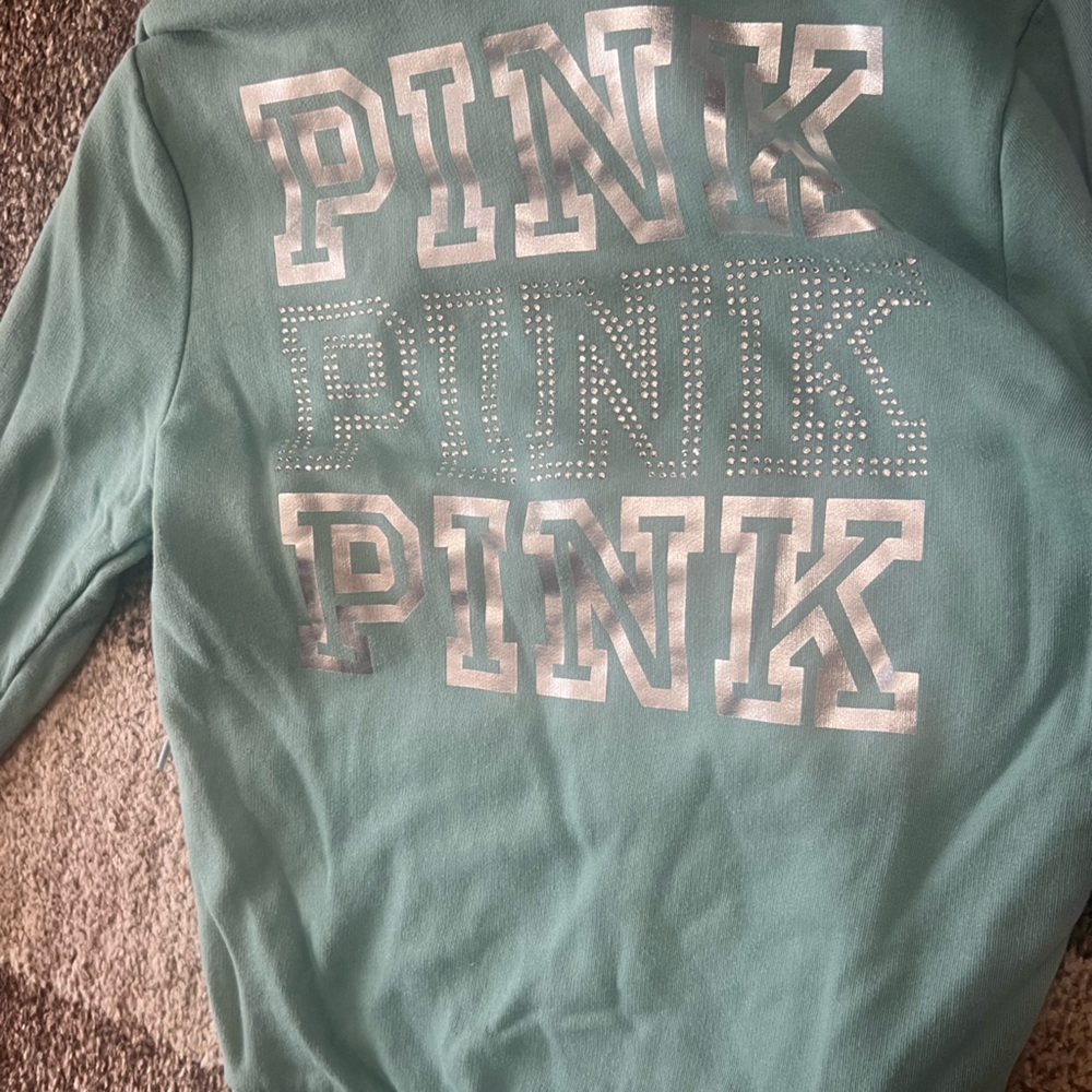 2000s PINK zip up.